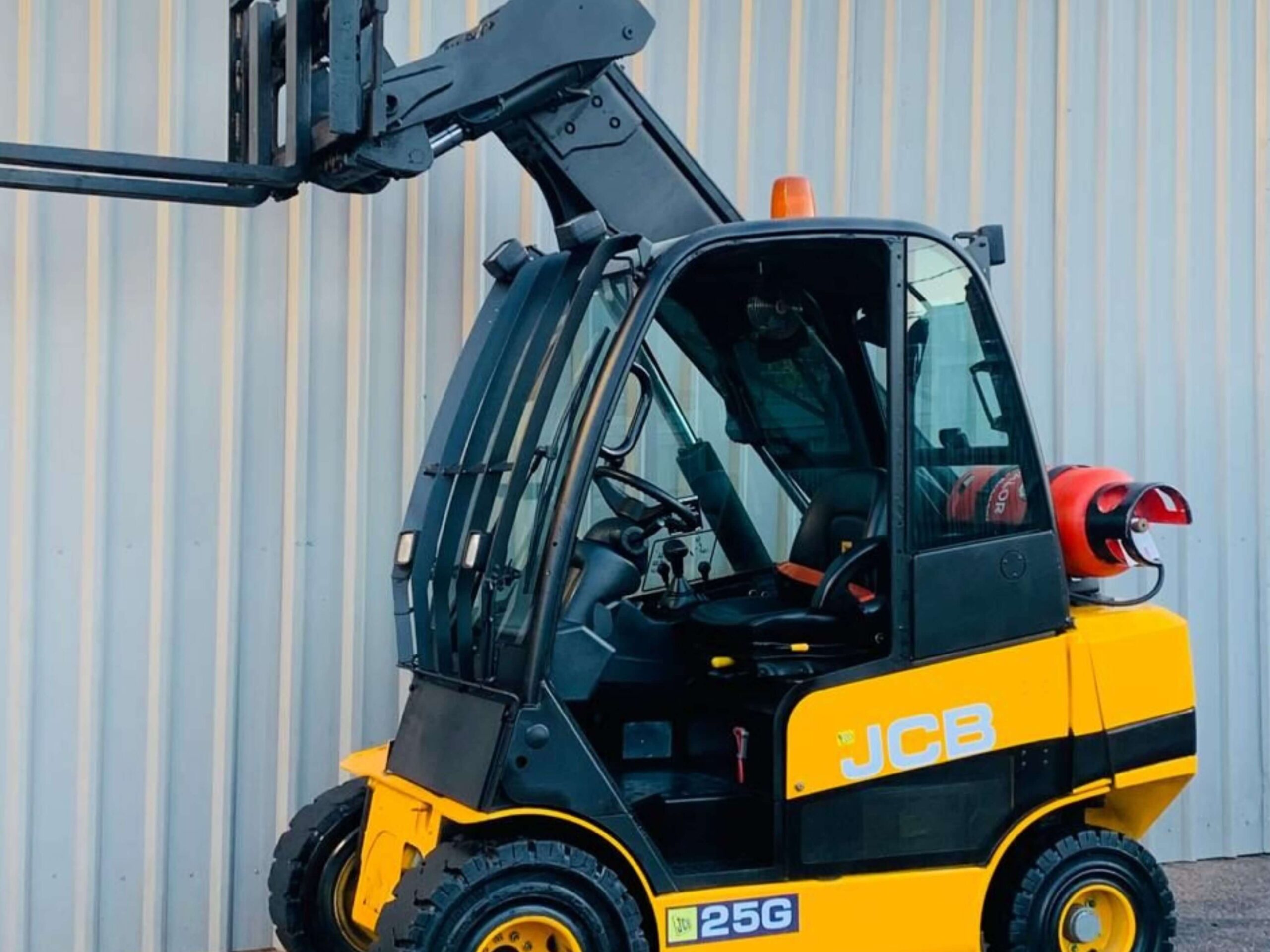 Best Forklifts For Construction Sites - Vsconstructions